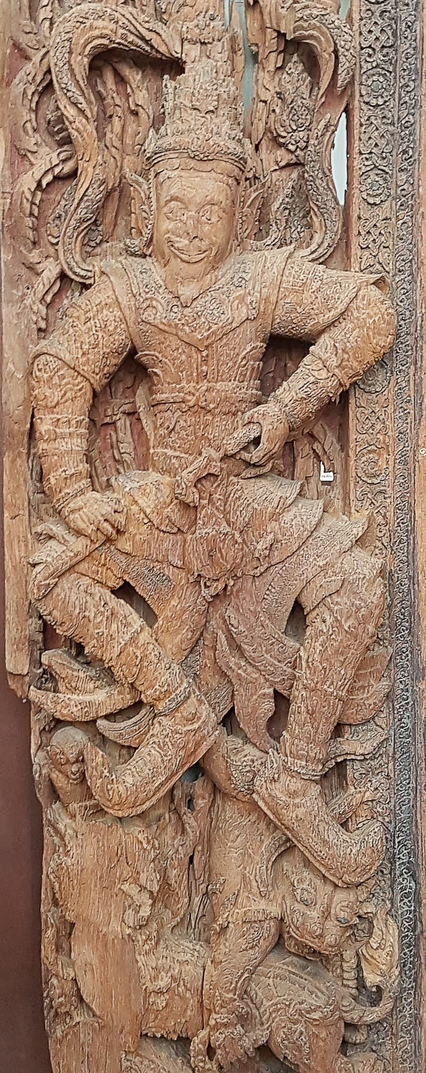 3D CNC carved wooden door