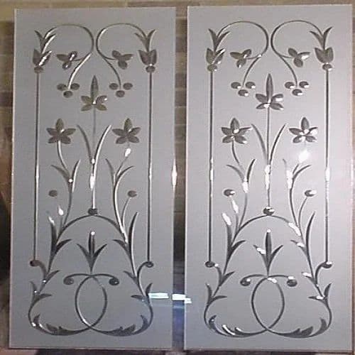 Etched pattern on decorative glass