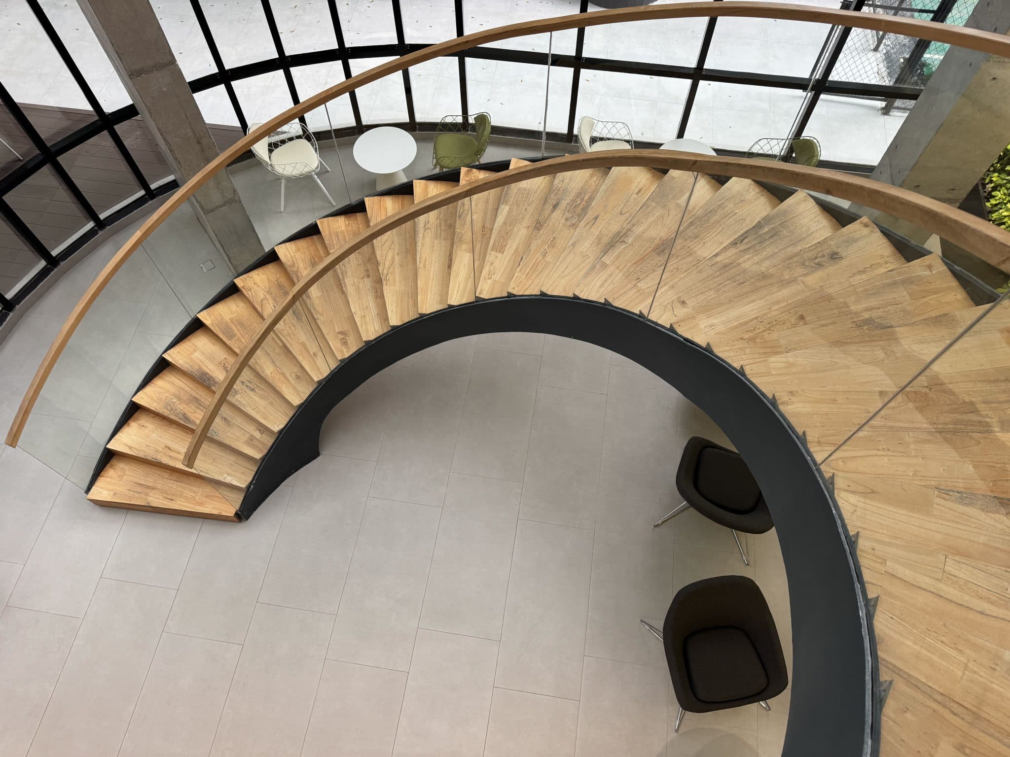 Modern staircase railing hardware
